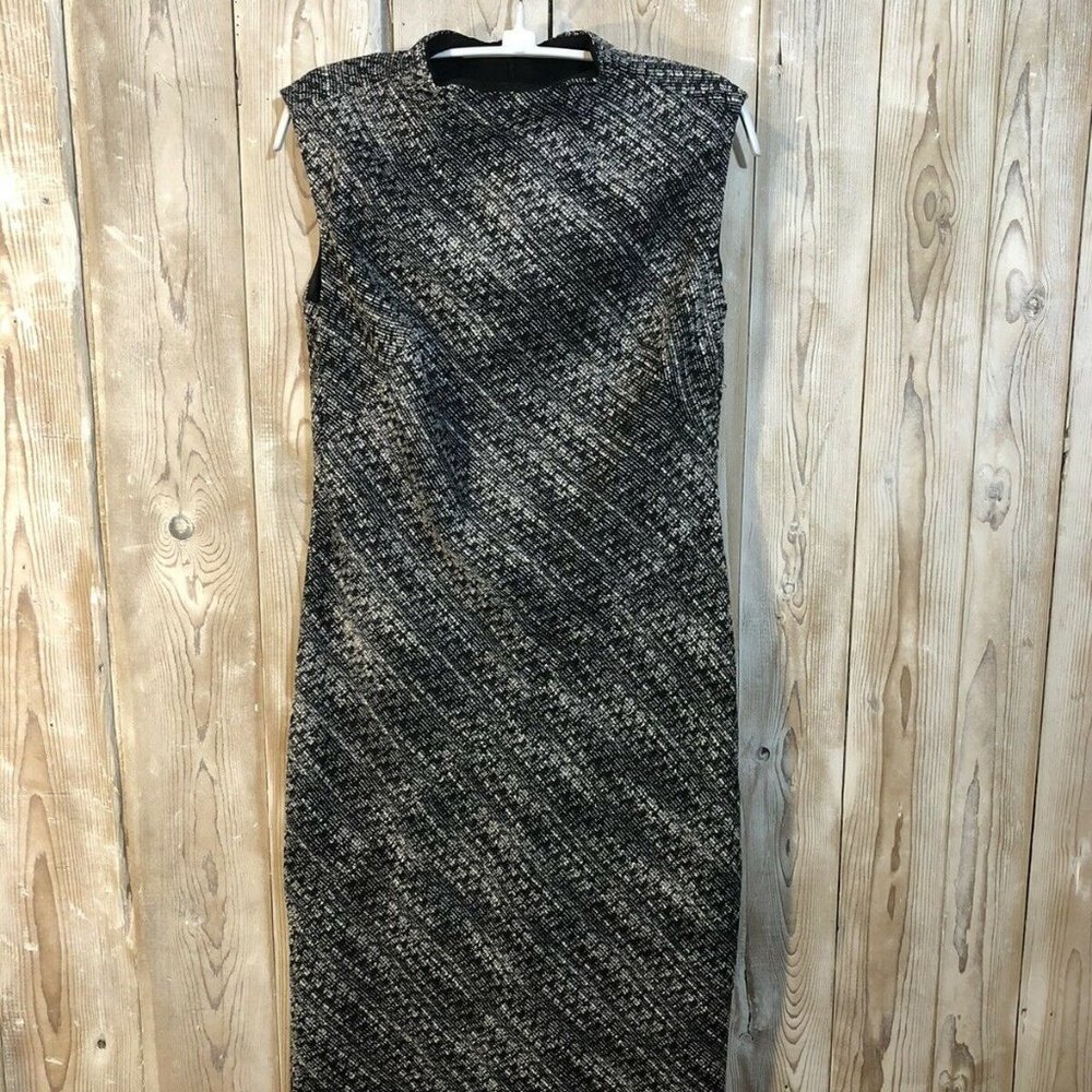 Banana Republic Assymetrical Hem size 2 NWT